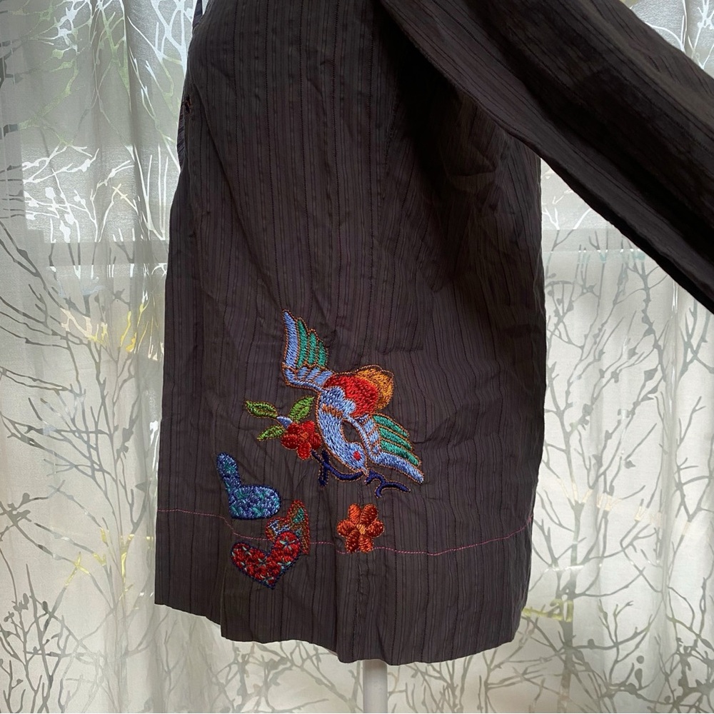 3J JOHNNY WAS flower butterfly heart embroidered gray long sleeve neck tie top - Picture 6 of 11